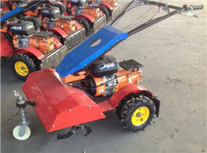 四驅(qū)微耕機(jī)